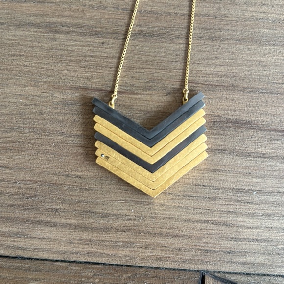 Madewell Arrowstack Necklace - Picture 4 of 4